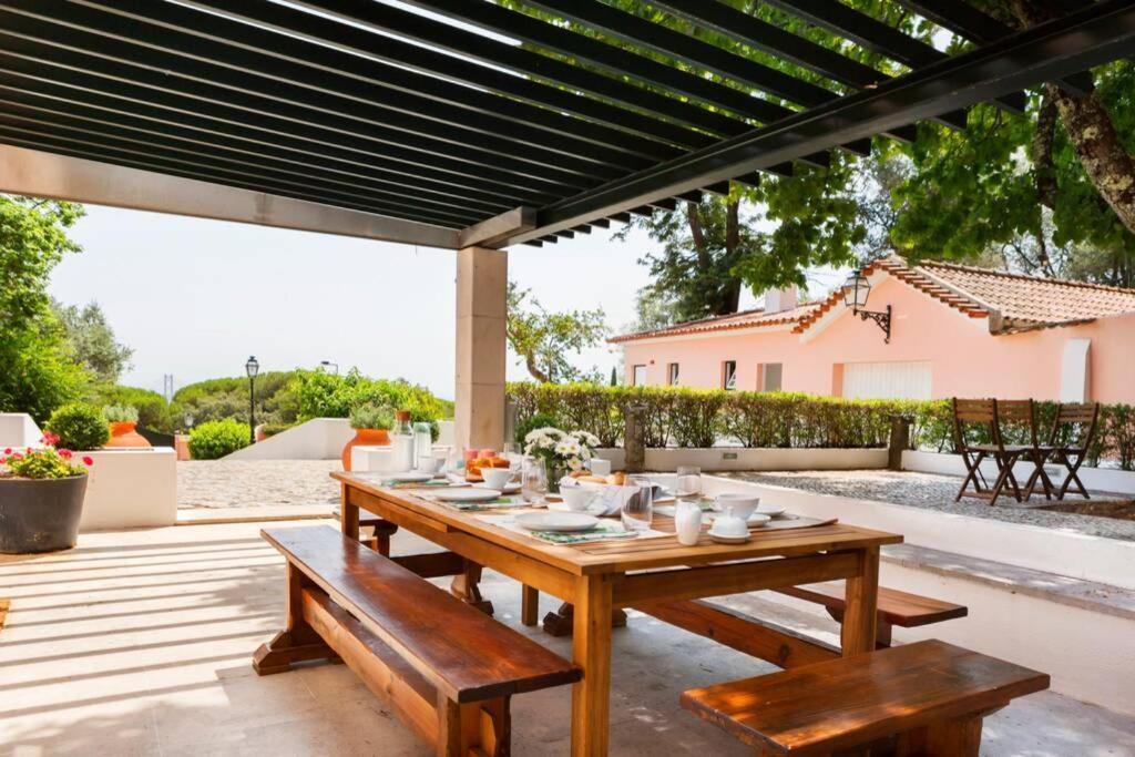 Amazing 4 Bedroom With Pool, View & Garden Lisboa