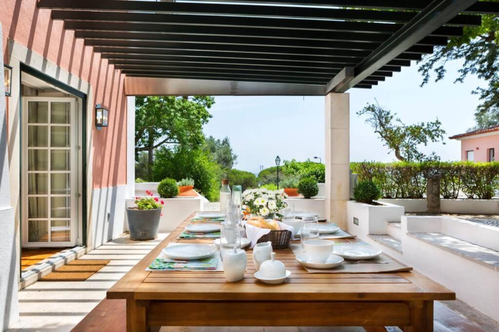 Amazing 4 Bedroom With Pool, View & Garden Lisboa